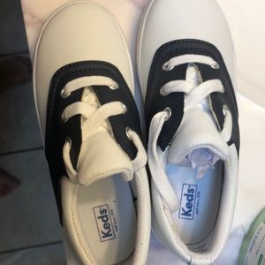 Keds Sneaker like saddles